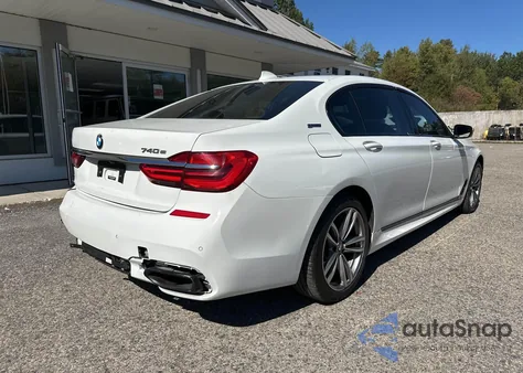 2018 BMW 740E xDrive Iperformance из США, поврежденный, VIN WBA7J2C53JG938174